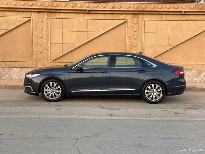 فورد تورس 2020 نص فل نظيف للبيع 1