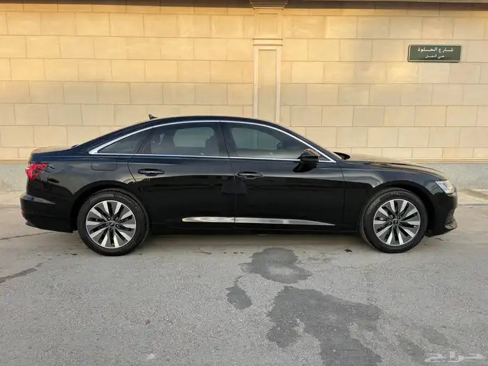 للبيع اودي A6 موديل 2023 على الضمان 1
