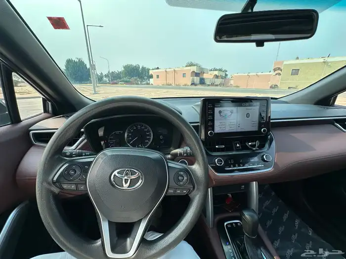 كورولا كروس اوفر هايبر 8