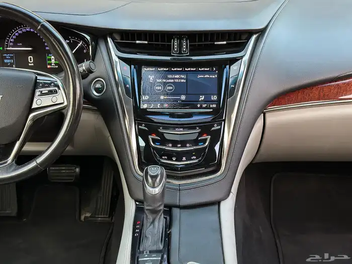 كاديلاك CTS 2019 17