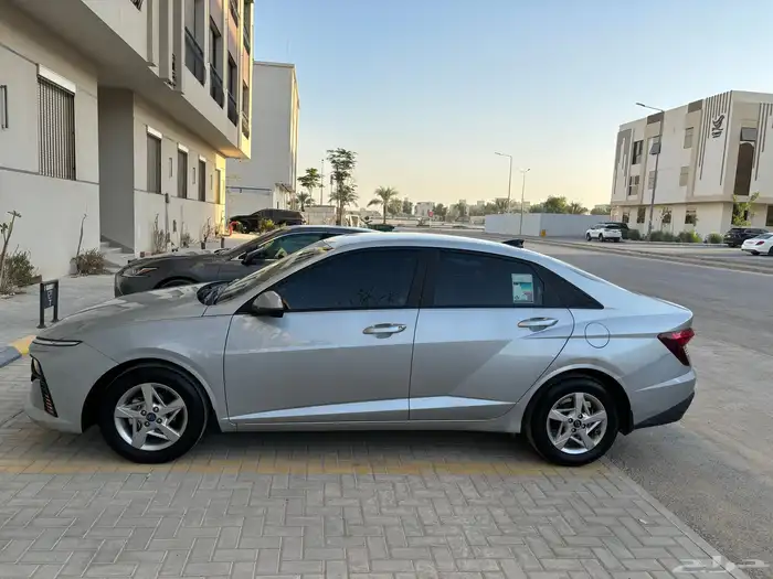 للبيع اكسنت 2024 6