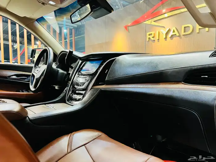 اسكاليد 2015 طويل سعودي ( بحاله ممتازه) 10