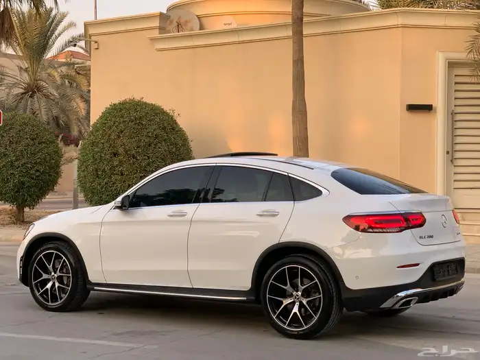 مرسيدس GLC200 موديل 2020 بحالة الوكاله ممشى 63 الف 18