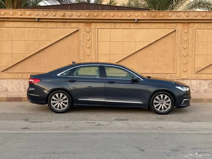 فورد تورس 2020 نص فل نظيف للبيع 5