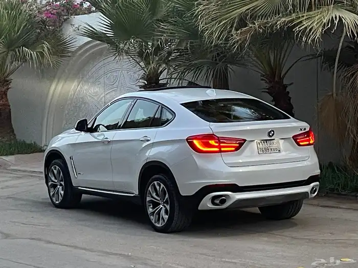بي ام دبليو X6 2017 فل نظيف جدا منوة المستخدم 9