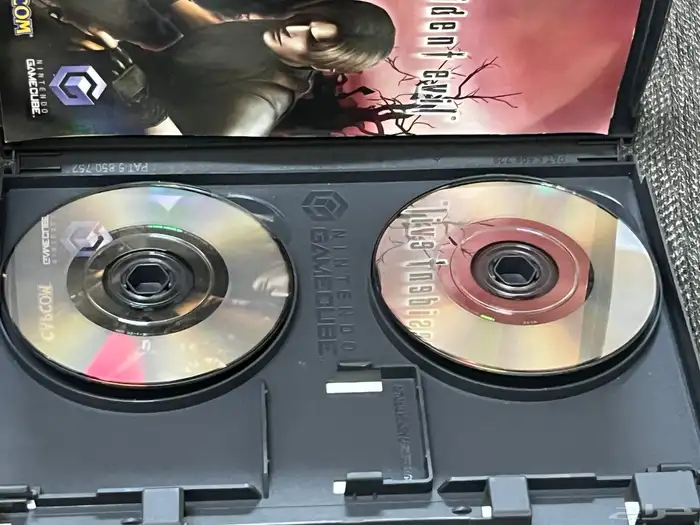 شريط ريزدنت ايفل 4 الاصلي نسخة نينتندو جيم كيوب 4