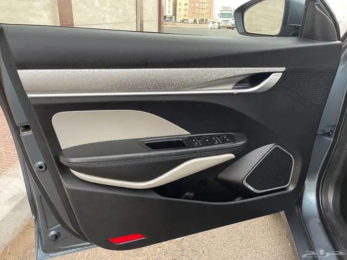 جيلي_بينراي_2022_نص فل_نظيف 54