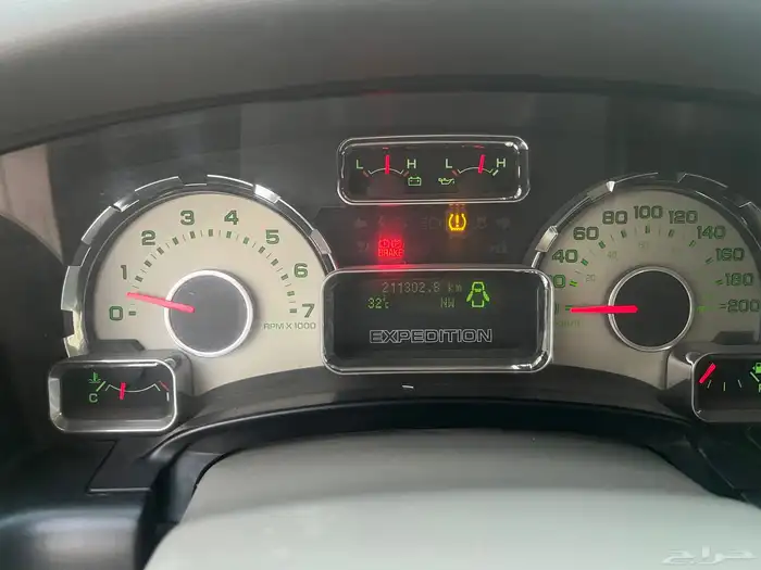 فورد اكسبديشن 2014 دبل قصير 12