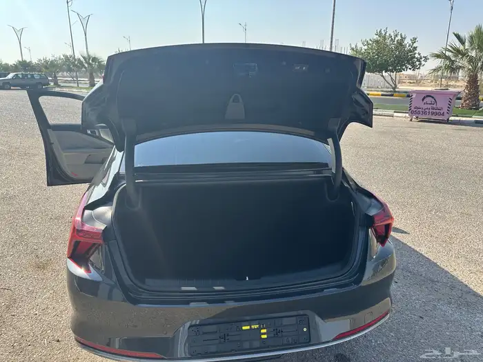 كيا كي 8 بنزين 2023 فل كامل 27