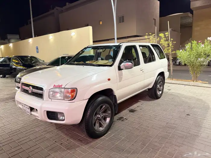 باثفندر 2005 ابيض للبيع 2