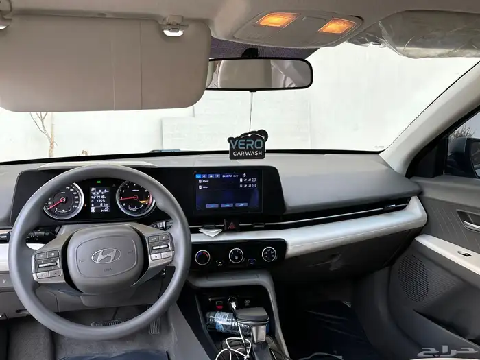 للبيع اكسنت 2024 10