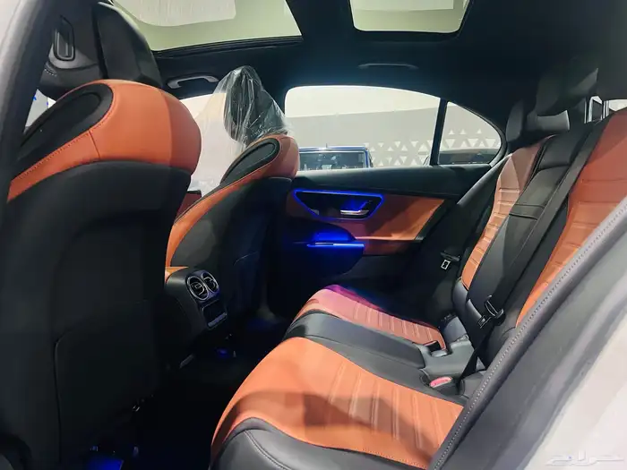 مرسيدس C200 موديل 2025 (اصفار) 11