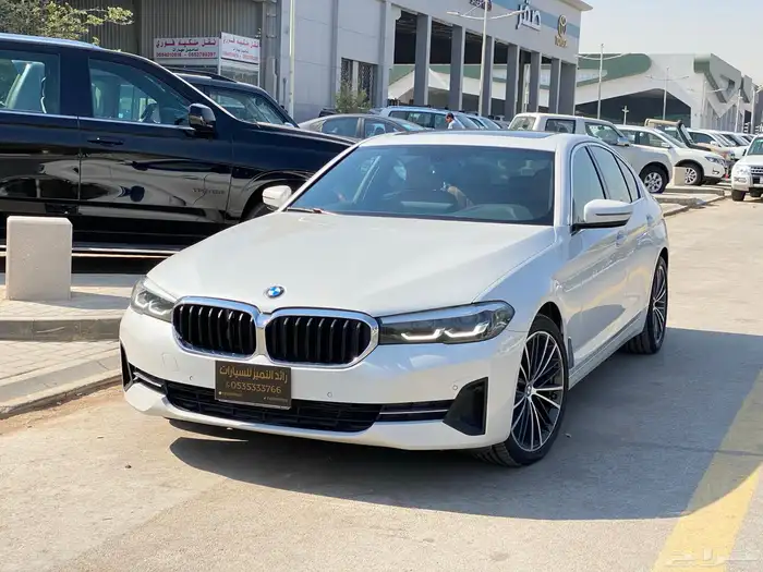 بي ام دبليو 520i 2023 الفئة الخامسه BMW 5
