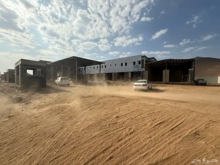 محطة بنزين بها محلات تجارية 15