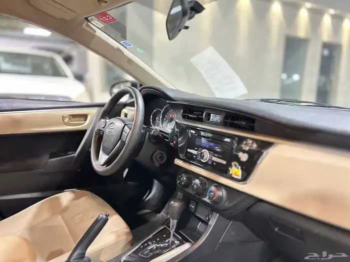 تويوتا كورولا 2015 استاندر 16