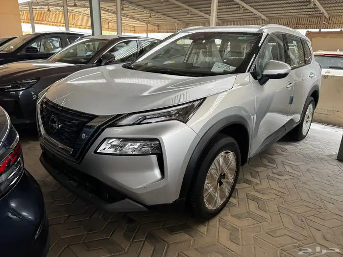 نيسان اكس تريل نص فل ( sv )موديل 2025 عرض خاص 1