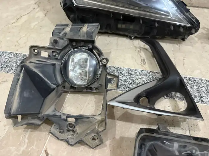 شمعات ثلاث عدسات اصلي وكاله وكشافات فل كامل وكاله 8