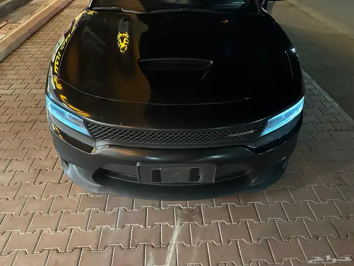 تشارجر 2022 R T v8 7