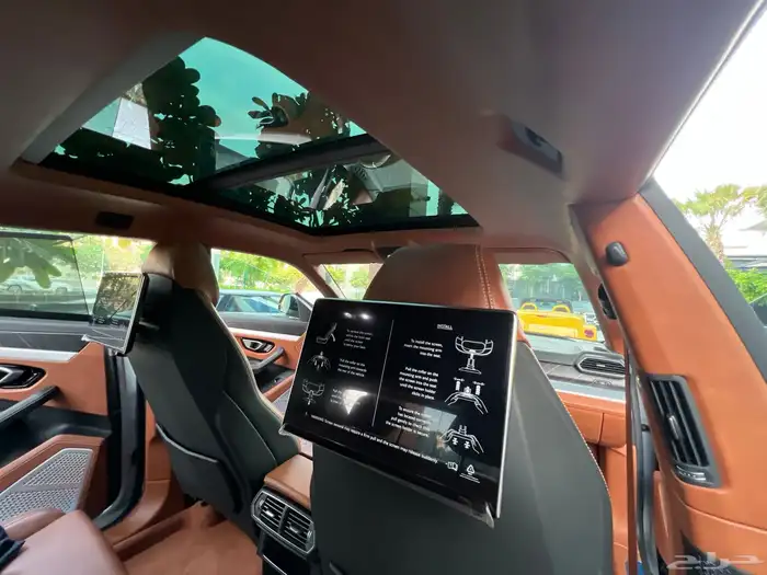 لمبرجيني اوروس S عداد 4 الاف صيانة 5 سنوات إضافية مجانا 76