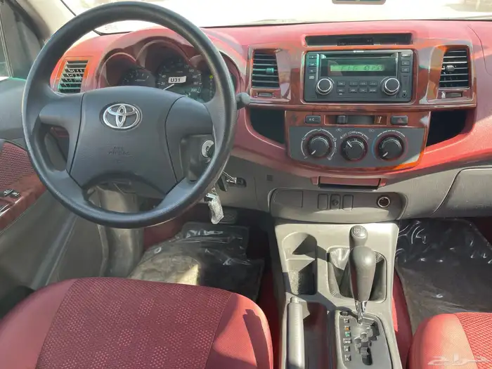 تويوتا- هايلوكس-2013-GLX-غمارتين- دبل- تماتيك- بنزين 17