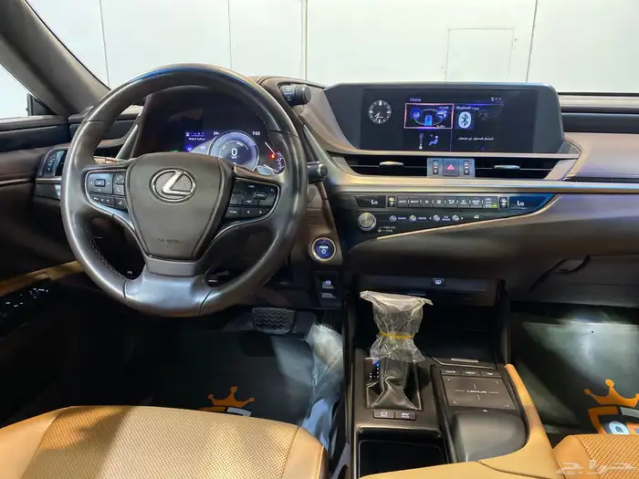 لكزس ES300h 2021 ( هايبرد ) بحالة ممتازة 11