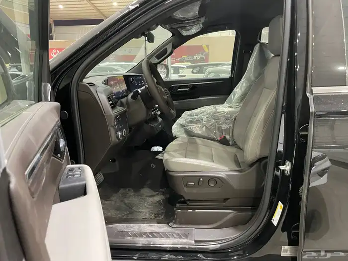 شفروليه تاهو 2025 ستاندر خليجي بدون دبل (بنزين ) 8