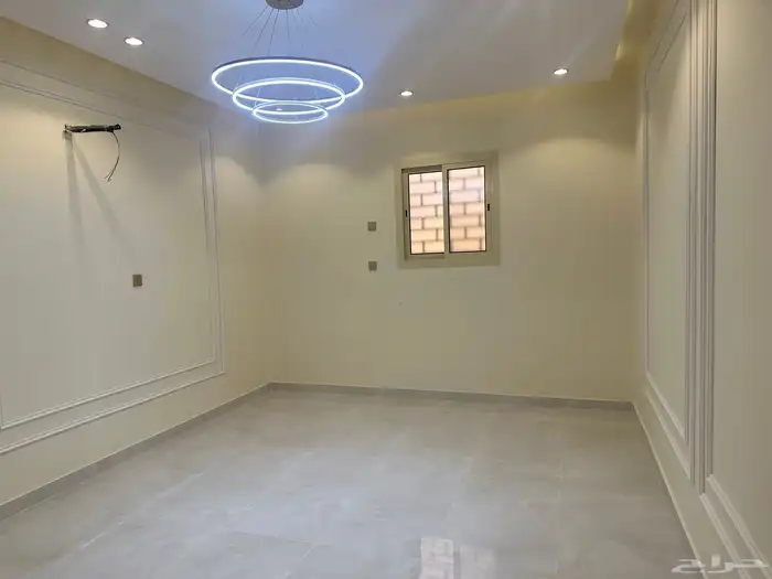 شقه ارضيه للبيع حي اليرموك مساحه كبيره 7