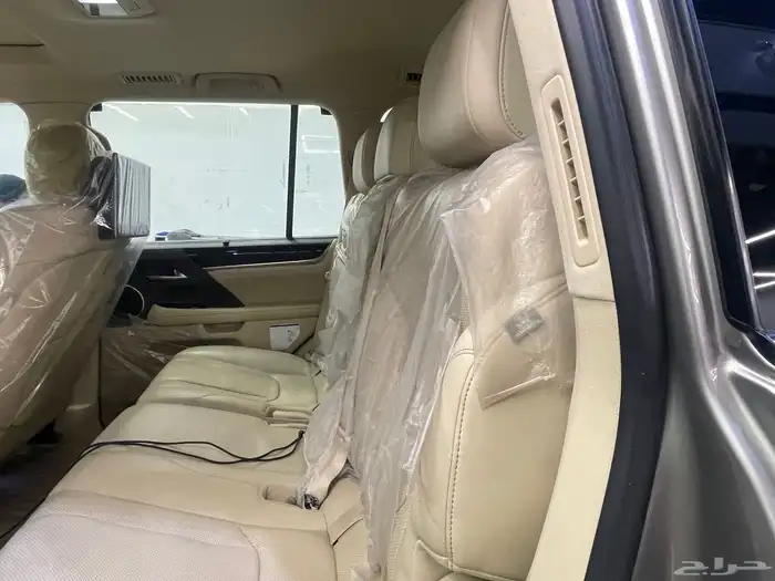 للبيع جيب لكزس LX2018 سعودي 15