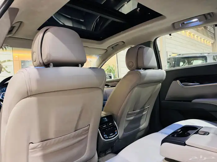 كاديلاك XT5 فل كامل نظيف جدا 8