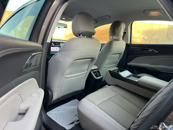 فورد تورس 2021 امبيانتي سعودي نظيفة جدا 6