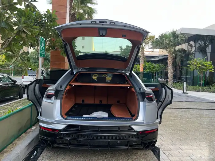 لمبرجيني اوروس S عداد 4 الاف صيانة 5 سنوات إضافية مجانا 11