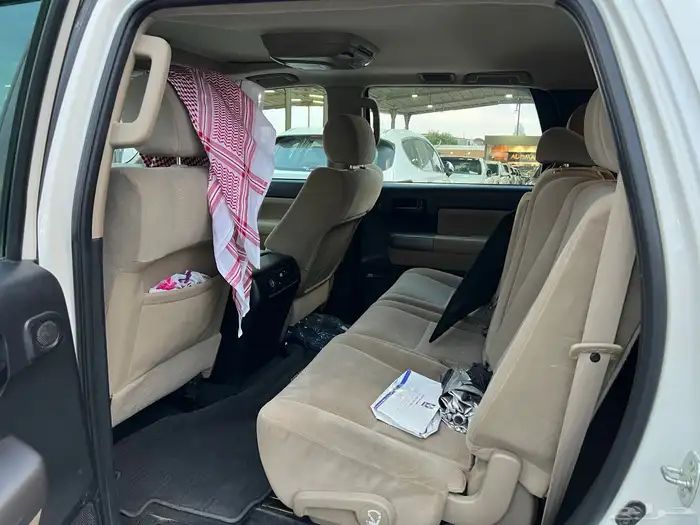 تويوتا سيكويا 2014 نص فل فتحه 8