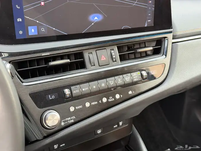 لكزس Es250 موديل 2023 فل كامل شرط 14