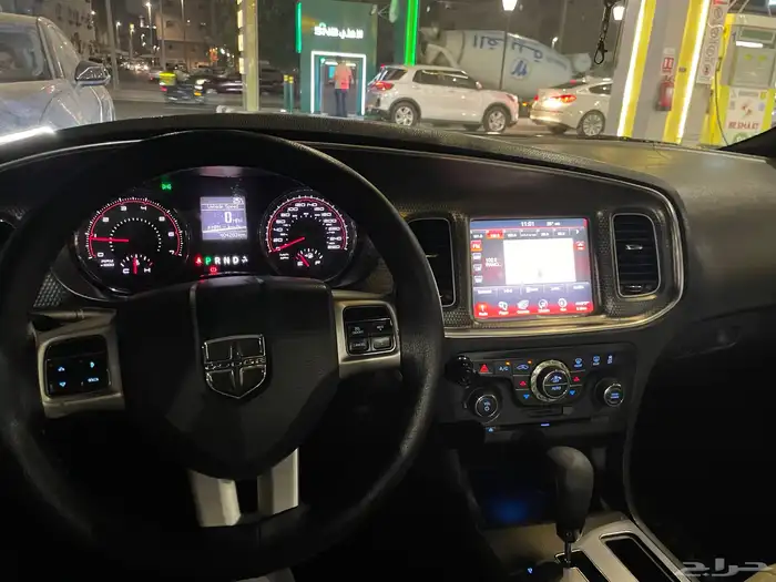 دوج تشارجر 2011 6