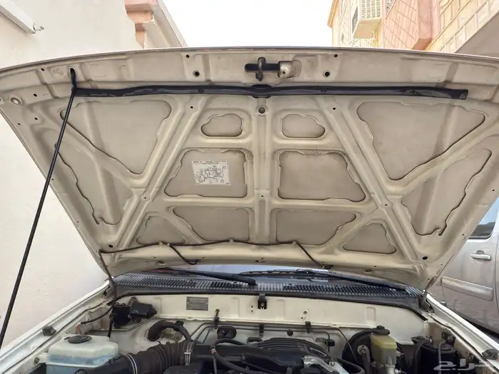 هايلكس 2001 مخزن 30