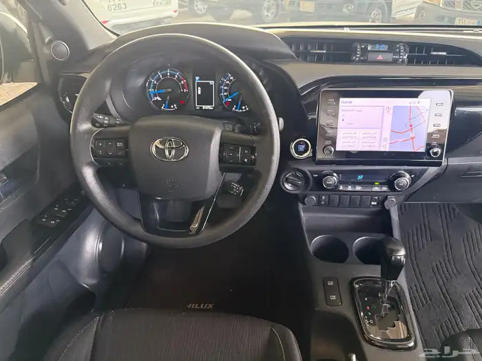 تويوتا هايلوكس دفنشر 6 سلندر موديل 2021 31