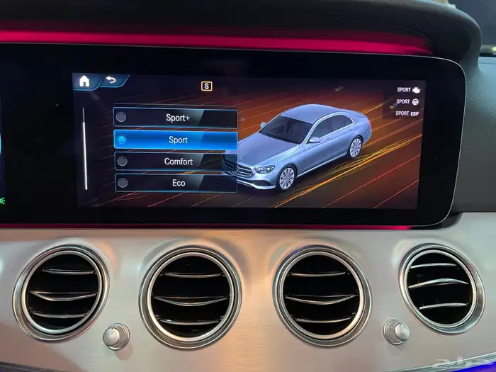 مرسيدس 2021 E250 بانوراما رادار قياده ذاتيه ( بنزين ) 2.0T 29