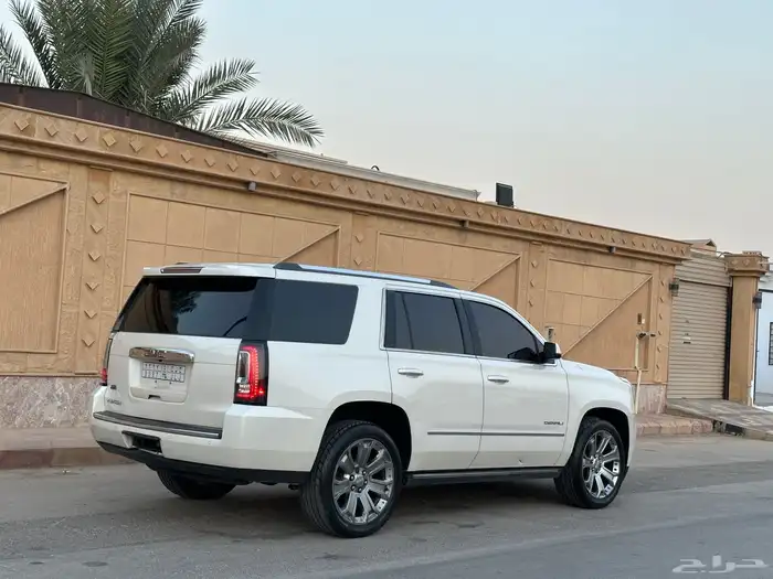 جي ام سي يوكن دينالي 2015 فل كامل نظيف للبيع 6