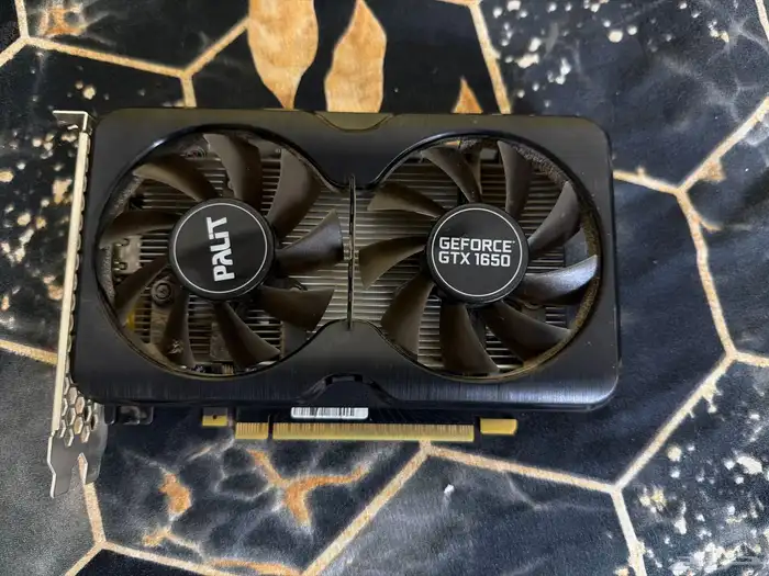 GTX 1650 4GB   أداء ثابت للألعاب   نظيف جدا 0