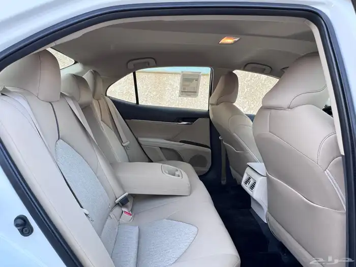 تويوتا كامري LE ممشى (((4))) الف 2022 22