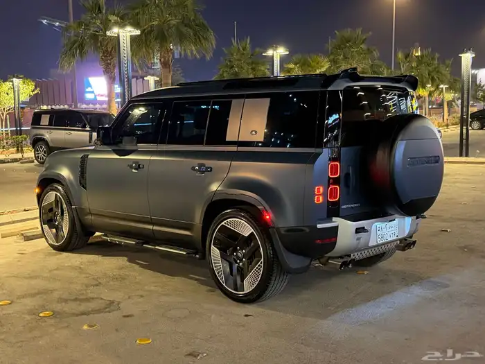 ديفندر 2020 6 سلندر 2