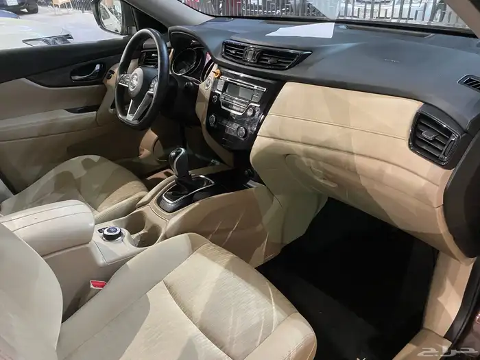 اكس تريل 2021 ستاندر دبل 10