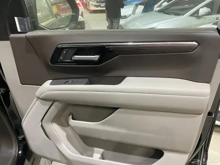 شفروليه تاهو 2025 ستاندر خليجي بدون دبل (بنزين ) 16