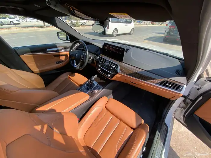بي ام دبليو 520i 2023 الفئة الخامسه BMW 22