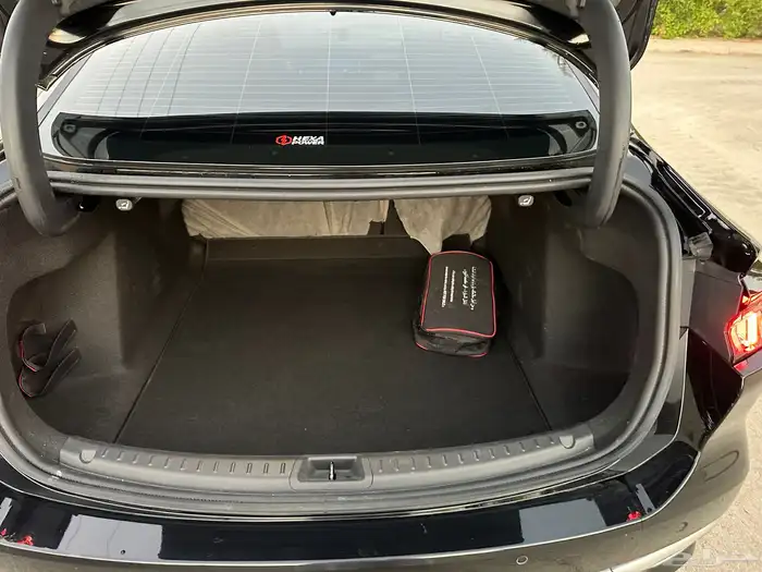 فورد تورس 2024 تيتانيوم 15