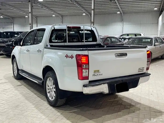 ايسوزو ديماكس 2019 3