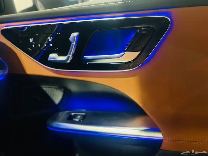 مرسيدس C200 موديل 2025 (اصفار) 25