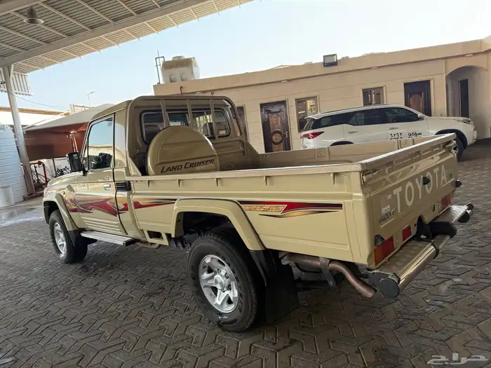 تويوتا شاص رفرف سعودي موديل 2018 16