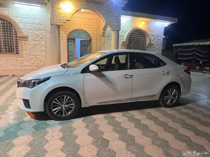 للبيع كورلا 2014 4