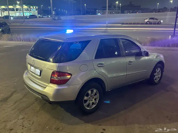 للبيع او البدل مرسديس ام ال قمة النظافه 350 5